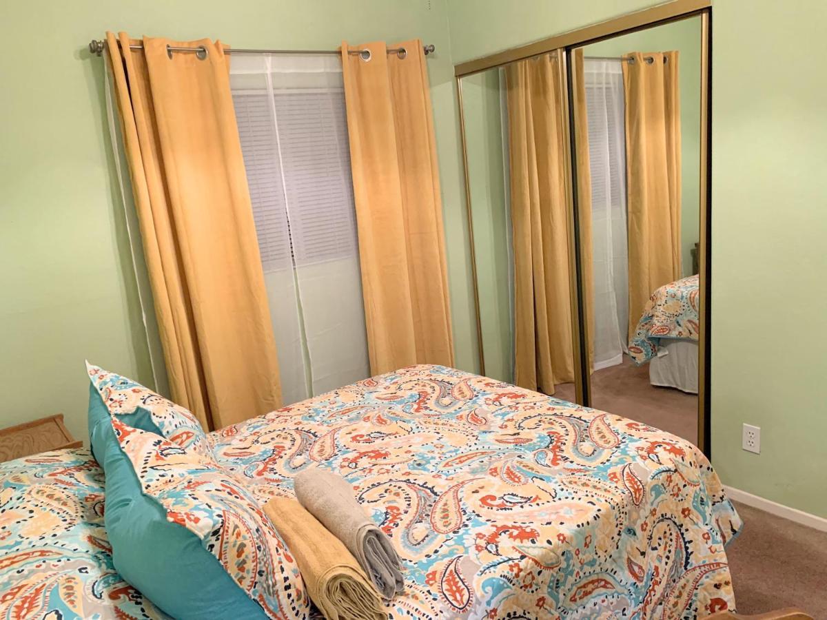 Festive Haven Room Hemet Exterior foto