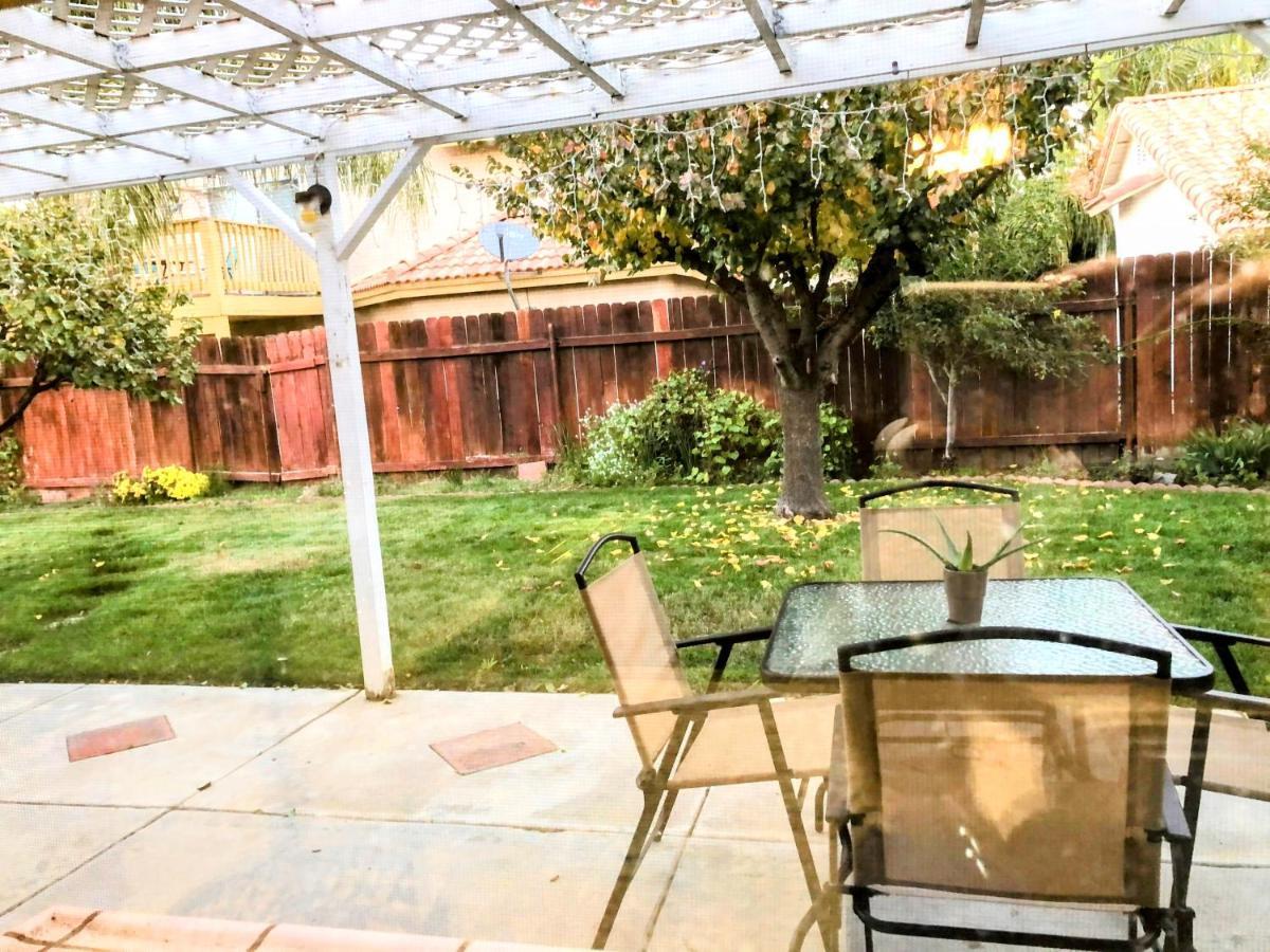 Festive Haven Room Hemet Exterior foto