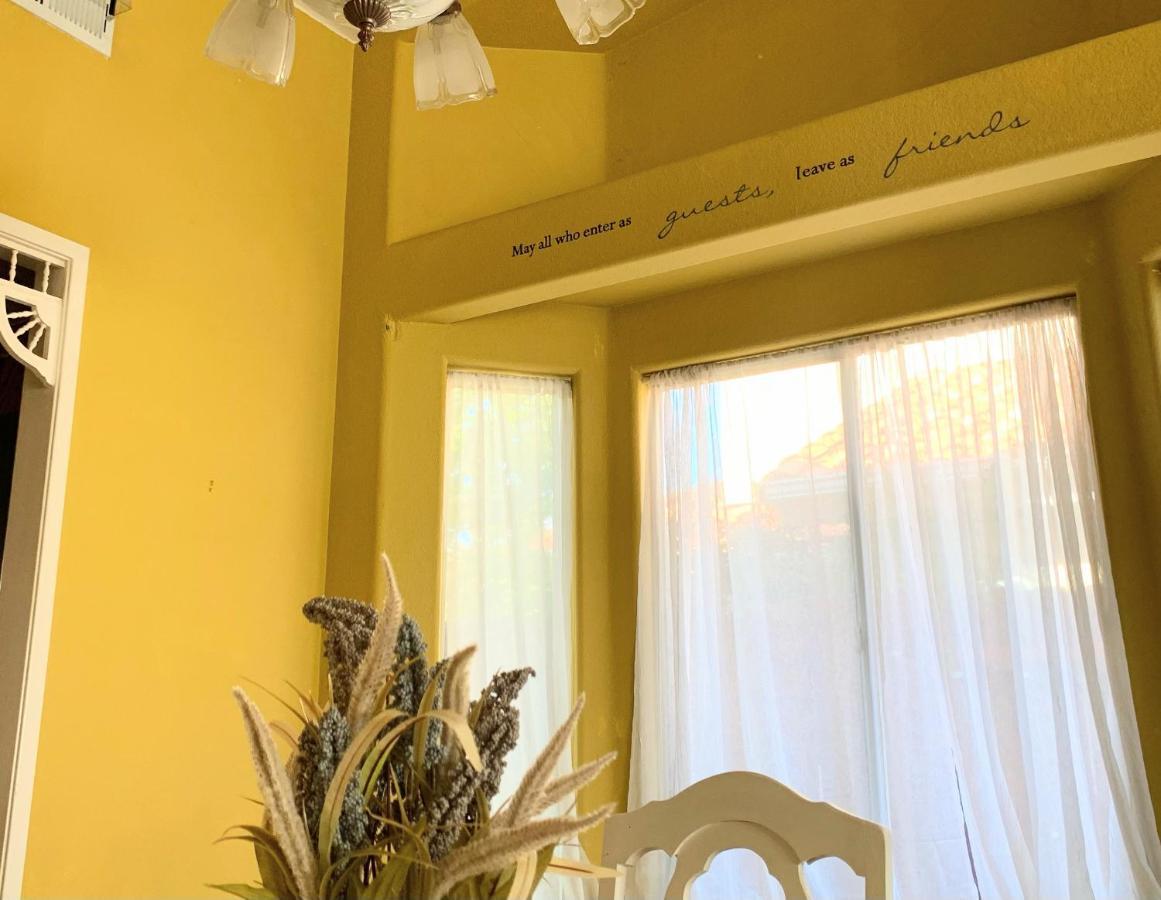 Festive Haven Room Hemet Exterior foto